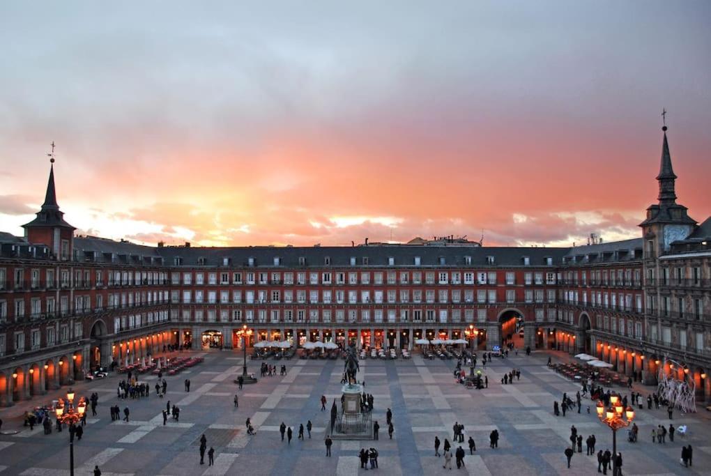 Piso De Lujo En Madrid Centro La Dolce Vita Exteriör bild